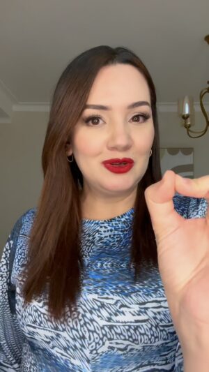 Bouchra Okbi Instagram - العتاب 🥹🥹🥹
هل هو ضروري ام تضيعة وقت ؟؟