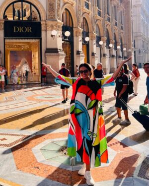Bouchra Okbi Instagram - By by venezia 💔
Hello from Milano ♥️

Yadra 😇😇😇😇😇
Ma robe chez @ilhemcreation_dar_elkahina ♥️

#milano #venezia #