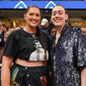 Breanna Stewart Instagram - 12 of them!! #BleedBlue

🏆🏆🏆🏆🏆🏆🏆🏆🏆🏆🏆🏆