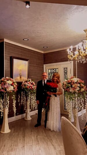 Brilliant Dadaşova Instagram - 35 İl Birlikdə🥰. @taam_restaurant_baku -  @agciceyimwedding  Geyim üçün @vekilovaatelier makeup @elnurhasanov_  Saç @hagina_salon  Şirniyyat üçün @leplaisir_cake  Musigiçilərim @orxanmirnatiqoglu @elmanazimovofficial -Fuad Ramin -  @cemil_dadashov_official  Və bütün əziz Dostlara Qohumlara-Bizi ürəkdən təbrik edən bütün Jurnalist dostlarımıza 35 İllik Evliliy yubileyimizdə bizimlə birlikdə olduğunuz üçün dərin minnətdarlıq hissiylə sonsuz təşəkkürlərimizi bildiririk.  @taam_restaurant_baku @vekilovaatelier @cagteksweddingrooms @vegulwedding  @vegulweddingrooms @agciceyim_boutique @agciceyim @agciceyim_sumqayit @show_news @isa_shukurov 🥰🥰🥰Rəfiqələrim Ağ bəyaz mələklər . Arzuşka-Həcər- Məryam 😄🥰🥰