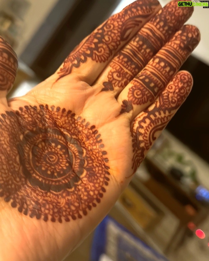 Bushra Ansari - 878 Likes - Chand Mubarak to all of you .