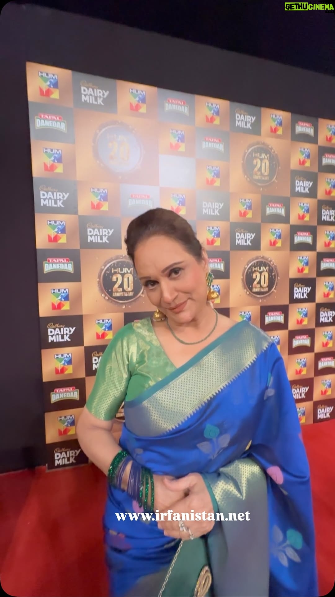 Bushra Ansari - 1.8K Likes - #bushraansari talks about the 20th Anniversary of Hum Tv celebration happening in Governor house Karachi Pakistan
@ansari.bushra @irfanulhaqofficial @humtvpakistanofficial @phebyharoon @phsolutionspk @khanmahrukh_ @sultana.shum.tv @duraidqureshi #Humtv
#20YearsOfHUM
#20YearsOfMagic
#HUM20thAnniversary
#HUMTV #irfanistanupdates
