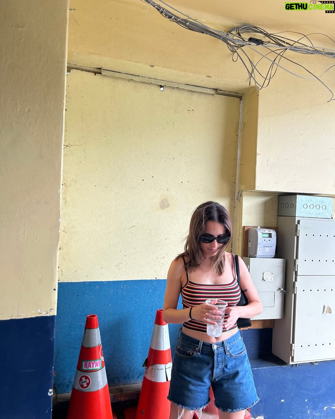 Camila Hirane - 4.2K Likes - ya es invierno otra vez πͺοΈaquΓ un compilado primera verano pa darle la bienvenida al otoΓ±o