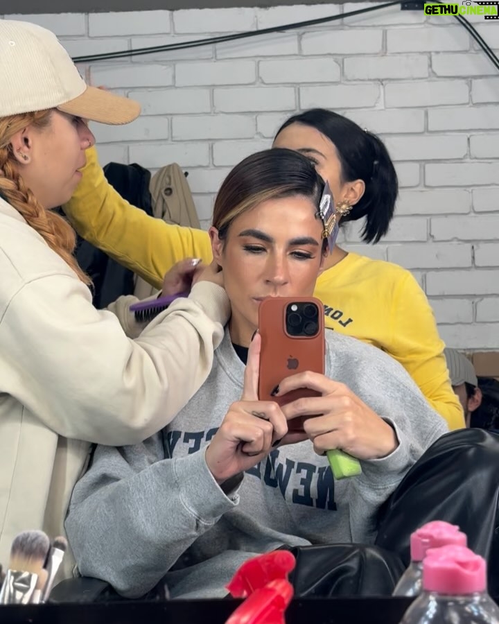Carla Giraldo - 39.3K Likes - Febrero y sus delicias