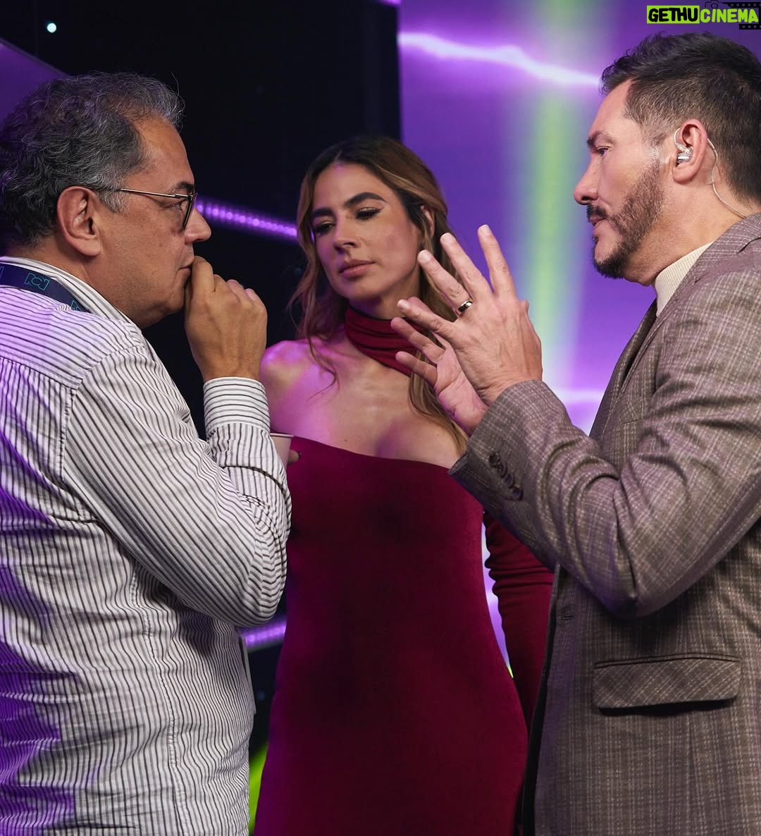 Carla Giraldo - 25.9K Likes - Ya es FEBRERO !