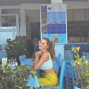Carla Haddad Instagram - Nothing but sandy skin, beach hair and summer smiles 🌊🏖️☀️