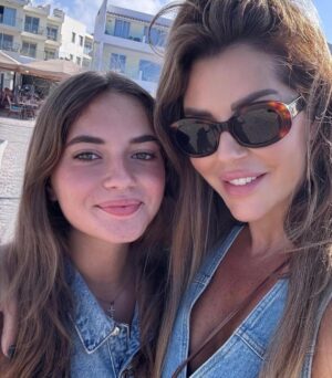 Carla Haddad Instagram - Sunshine and smiles ☀️😀
Quality time with my @l.aboujaoude #cyprus #paphos #motherdaughter #love #summer #sun