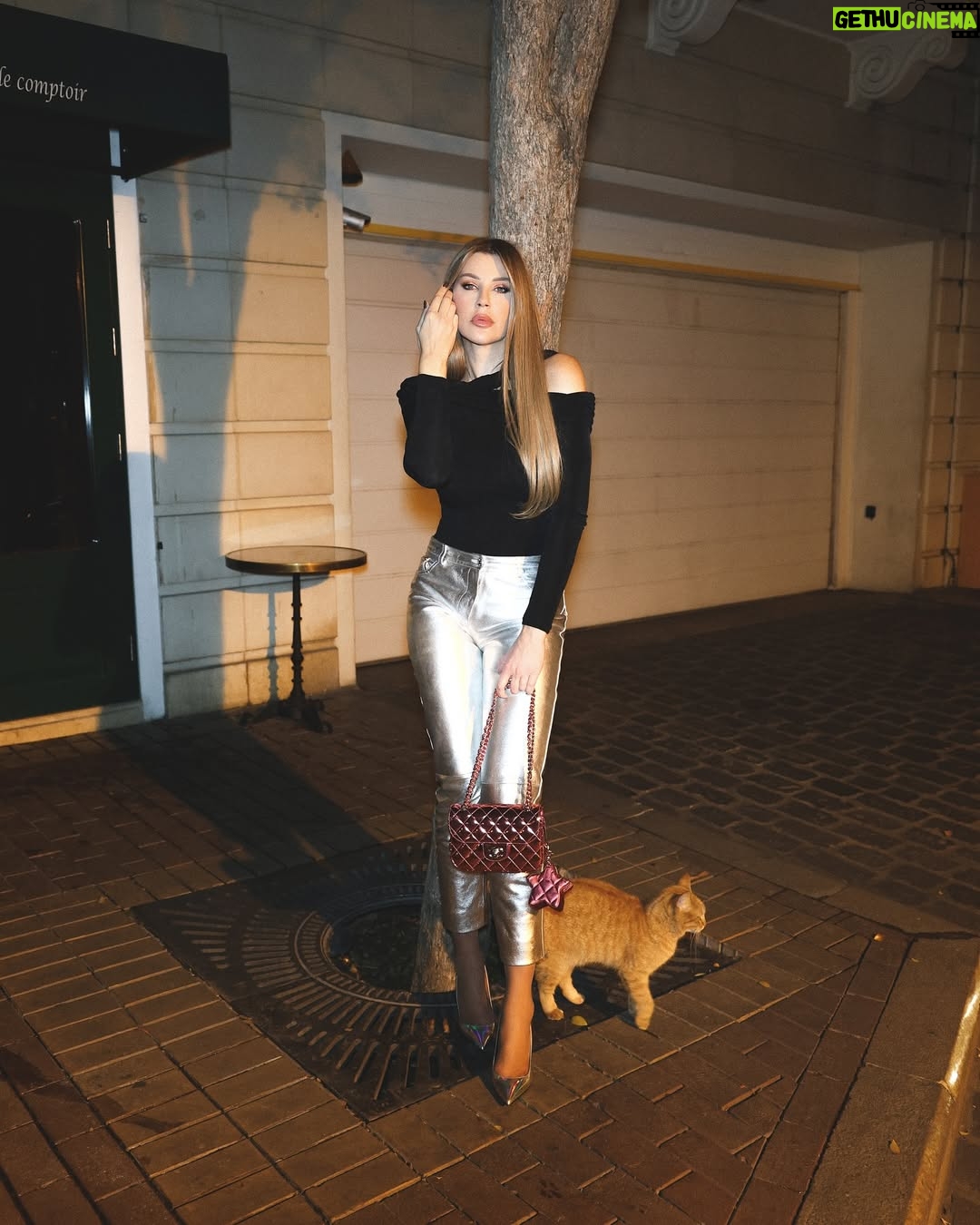 Carla Haddad - 10.3K Likes - Sexy is an energy, not a body type. ⚡️