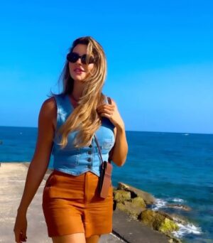 Carla Haddad Instagram - Sunshine and smiles ☀️😀
Quality time with my @l.aboujaoude #cyprus #paphos #motherdaughter #love #summer #sun