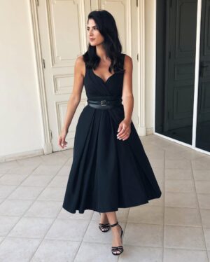 Carmen Bsaibes Instagram - The knower | العارف | Premiere 🤗

Dressed by @alexandermcqueen @netaporter 

Styled by @cedrichaddad