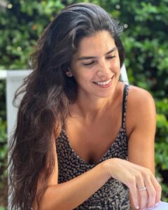 Actress Carmen Bsaibes HD Photos and Wallpapers January 2023