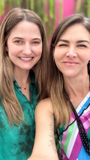 Carolina Cano Instagram - Porque ustedes lo pidieron, la gran @carolinacanof #limeñitatrend no saben como nos hemos divertido haciendo esto 🩷 gracias Caro! #Pitucas #estasociedad #humor