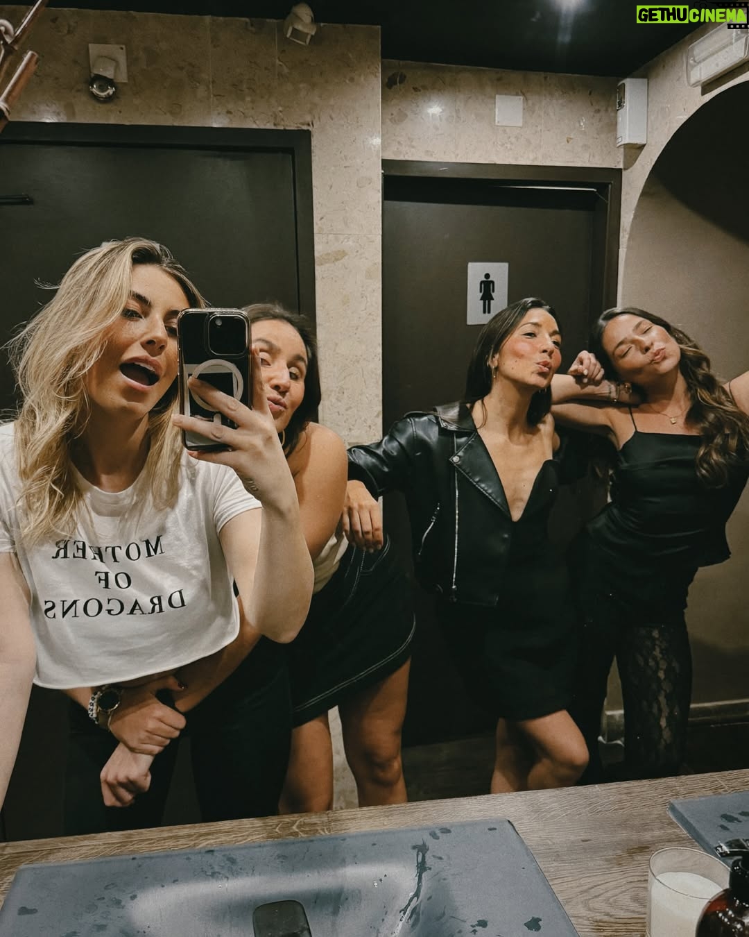 Carolina Castelinho - 3.3K Likes - Date night with them š„¹š¤
@sacramentodochiado