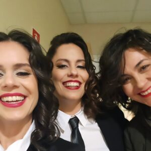 Carolina Varleta Instagram - Llegó la primavera 
Muy Agradecida 💜
Abrazo para tod@s !!!!! 

@kombu_chacha 
#publicidad