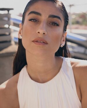 Carolina Yuste Instagram - LuZ 🪐

@loewe para @voguespain 

📸 @carlosvillarejo 

@mariagarciamua @shiseido @josejuan35 @mayteortegas 🤍🤍🤍