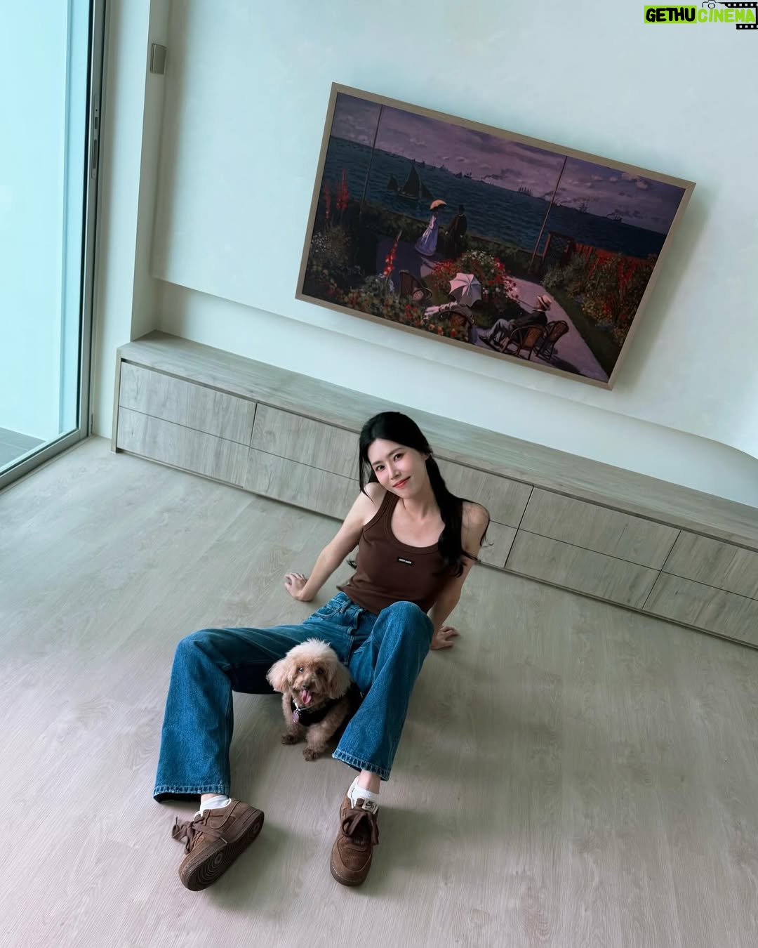 Carrie Wong - 6.4K Likes - Little sneak peek of my new place! So excited things are finally falling into place.
Very happy that I already got my new Canvas TV from @hisensesg delivered! Super space saving as everything is integrated into 1 piece without needing extra connect box or external speakers, and it’s so beautiful it literally looks like a painting 🖼️♥️
Looking forward to build my little home 🫶🏻