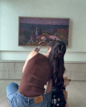 Carrie Wong Instagram - Little sneak peek of my new place! So excited things are finally falling into place.

Very happy that I already got my new Canvas TV from @hisensesg delivered! Super space saving as everything is integrated into 1 piece without needing extra connect box or external speakers, and it’s so beautiful it literally looks like a painting 🖼️♥️ 

Looking forward to build my little home 🫶🏻
