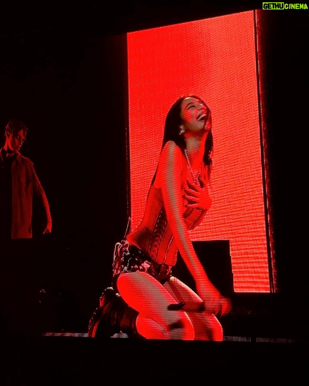 Carson Allen - 11.8K Likes - got the @jennierubyjane 🍒 ruby experience !