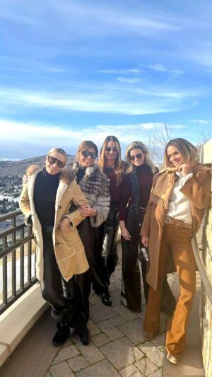 Catalina Maya Instagram - Con amigas la vida es mĆ”s bonita š¤
Ā”Que se repita! š¤āØ
@lachechi @moni052101 @yessicapc @shillavalentina
#friends #travel #utah