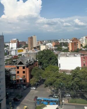 Catalina Maya Instagram - Si hay algo de lo que estoy segura es que todos los dĆas trabajo con un amor inmenso para que los clientes de @catalinamayapr estĆ©n felices.
Con la agencia, estamos llegando a varias ciudades de Colombia, como Cali, en donde tambiƩn tengo a dos de las personas que me ayudan para que mi empresa trascienda.
En @catalinamayapr posicionamos a clientes latinos en Estados Unidos por medio de eventos con personas objetivas, giras de medios, estrategias digitales y mucho mƔs.
Gracias a quienes han creĆdo desde el momento cero. Estamos aquĆ para quedarnos.
Gracias a @hotelibiscali por ser nuestros aliados. Qué gran experiencia saber que llegar a Cali se siente como en casa, sus atenciones, sus instalaciones y atención, de primer nivel.