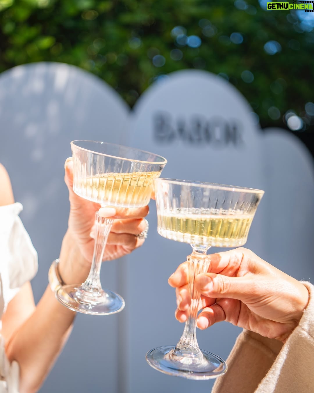 Catalina Maya - 3 Likes - Una mañana maravillosa para consentirnos y cuidar nuestra piel con @baborofficial al lado de mujeres increíbles, @chandacarroll gracias por tu conocimiento ✨🤍
@skep360 Wow! Por más invitaciones como esta 🤍