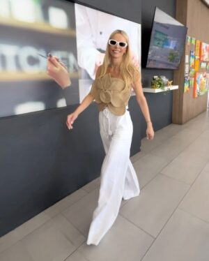 Catalina Maya Instagram - Si hay algo de lo que estoy segura es que todos los dĆas trabajo con un amor inmenso para que los clientes de @catalinamayapr estĆ©n felices.
Con la agencia, estamos llegando a varias ciudades de Colombia, como Cali, en donde tambiƩn tengo a dos de las personas que me ayudan para que mi empresa trascienda.
En @catalinamayapr posicionamos a clientes latinos en Estados Unidos por medio de eventos con personas objetivas, giras de medios, estrategias digitales y mucho mƔs.
Gracias a quienes han creĆdo desde el momento cero. Estamos aquĆ para quedarnos.
Gracias a @hotelibiscali por ser nuestros aliados. Qué gran experiencia saber que llegar a Cali se siente como en casa, sus atenciones, sus instalaciones y atención, de primer nivel.