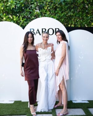 Catalina Maya Instagram - Una mañana maravillosa para consentirnos y cuidar nuestra piel con @baborofficial  al lado de mujeres increíbles, @chandacarroll gracias por tu conocimiento ✨🤍

@skep360 Wow! Por más invitaciones como esta 🤍