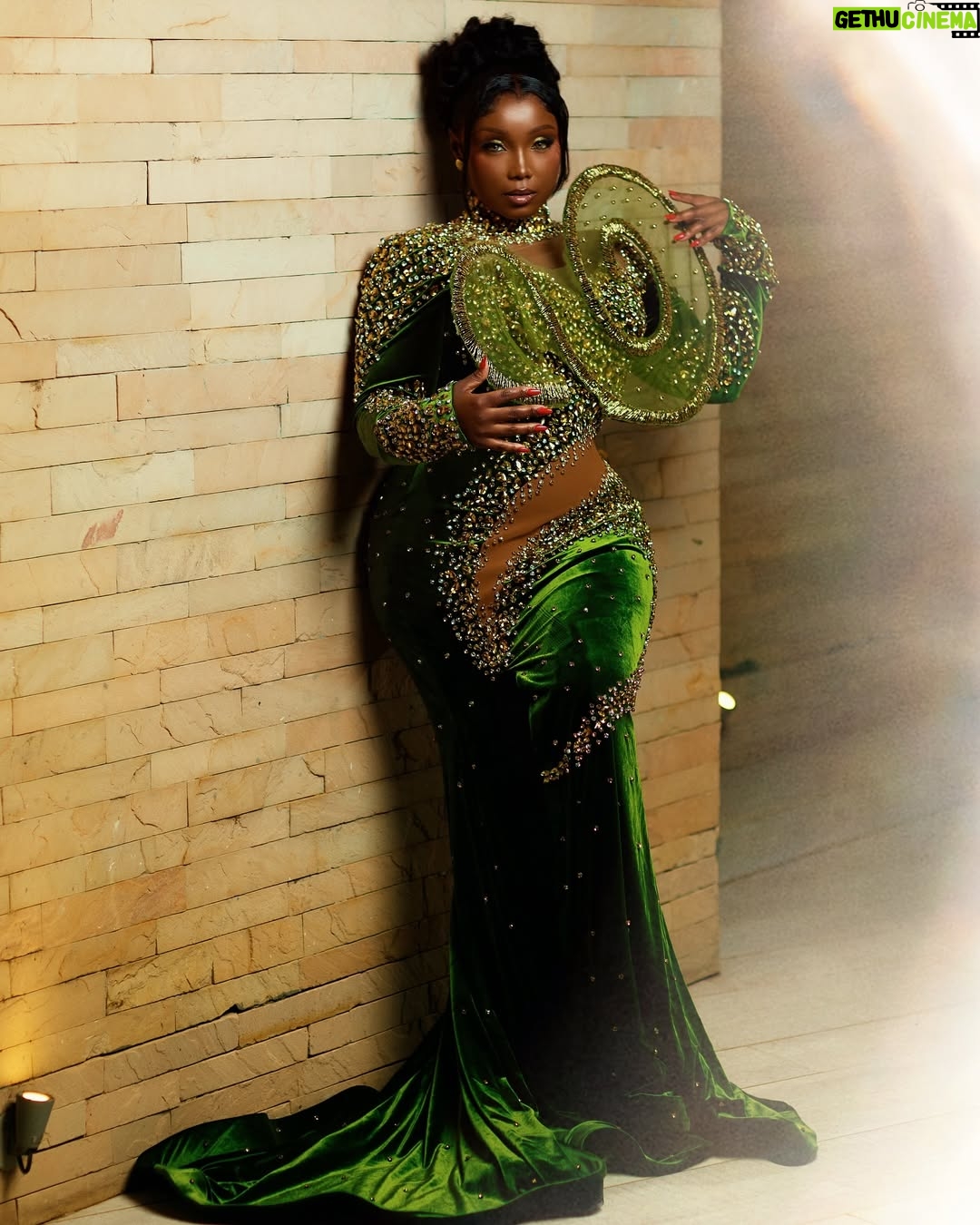 Catherine Kamau - 29.1K Likes - Hey NASA you dropped something ⦠A star š« lol
Hey @kudcollections
Hey @frozzensecondstudios šø
#TribalChic2025