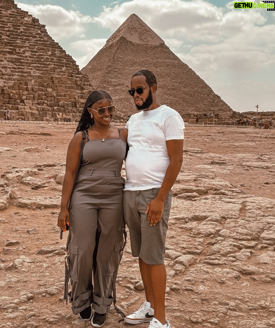 Catherine Kamau - 46.6K Likes - Exploring The ancient majestic Giza Pyramids was a once in a life time adventure that truly exceeded my wildest expectations. The history behind the work that went into designing and construction the pyramids is mind blowing. I cross off this bucket list with overwhelming joy and pride thanks to my best friend & my odogwu šā¤ļø.
#giza
#blacktravel