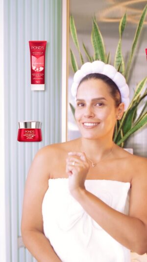 Cecilia Cascante Instagram - ✨ Amo cuando mi maquillaje se ve natural… ¡Y todo empieza con una piel bien cuidada! 💖💆‍♀ Age Miracle de Pond’s es mi secreto para una base perfecta, firme y radiante. 🌿✨ 

#Publicidad #AgeMiracle #MiraclesHappen #PondsEcuador @pondsecuador
