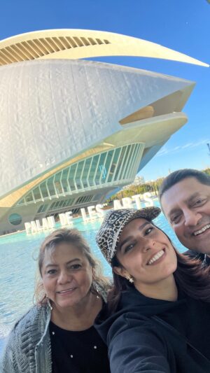 Cecilia Cascante Instagram - Llegamos Valencia!!!
Mi gente hermosa mañana nos vemos en la discoteca Bora Bora, para mas información nos escriben al  34672340636 y les enviamos el link de compra
@miriamurillo1 
@elyeka 
@raulitobcn