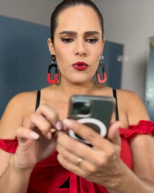 Cecilia Cascante Instagram - Mi gente bella nos vemos la próxima semana!!!

Los 3 son familia estaremos en 
Valencia el 18 de abril
Madrid 19 de abril
Genova 24 de abril
Milano 26 de abril 
Granollers 2 de mayo
Barcelona 3 de mayo 

Adquiere tus entradas al  34 672 34 06 36

No te puedes perder esta gira que estará EXCELENTE!

@elyeka 
@miriamurillo1 
@raulitobcn