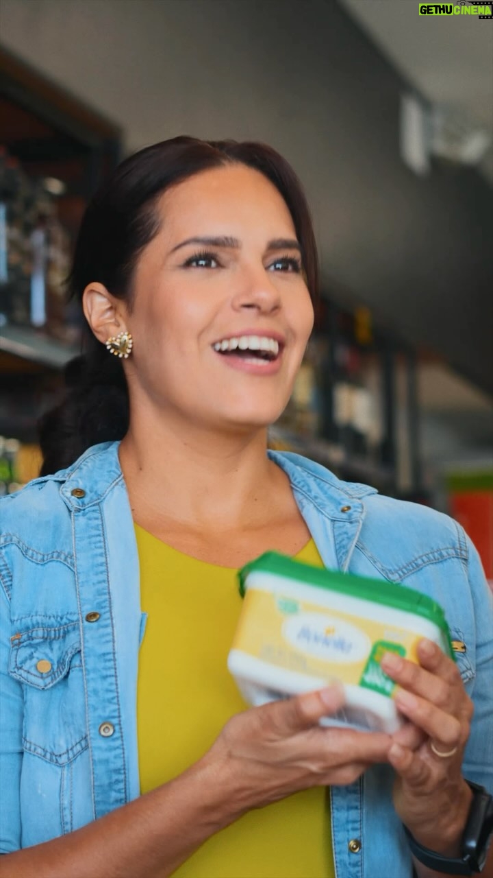 Cecilia Cascante - 6.5K Likes - 🛒 ¡Cuando haces tus compras y ves Bonella recuerdas que volvió #RaspaLaOlla! 🤩🔥
Ya canjee mi segunda olla ¿y tú? Junta 3 tarrinas de Bonella $4.99 y canjea 1 de los 4 modelos de ollas. ¡Coleccionalos todos!
🎁 Además, regístrate y participa en el sorteo de una Gift Cards de $1000. Serán 10 ganadores, ¡anda ya!
✅ Todas las presentaciones de tarrinas participan.
@bonella.ec
📌 Revisa términos y condiciones en el link de la bio.
#Bonella #Cocina #RecetasEcuatorianas #Ecuador