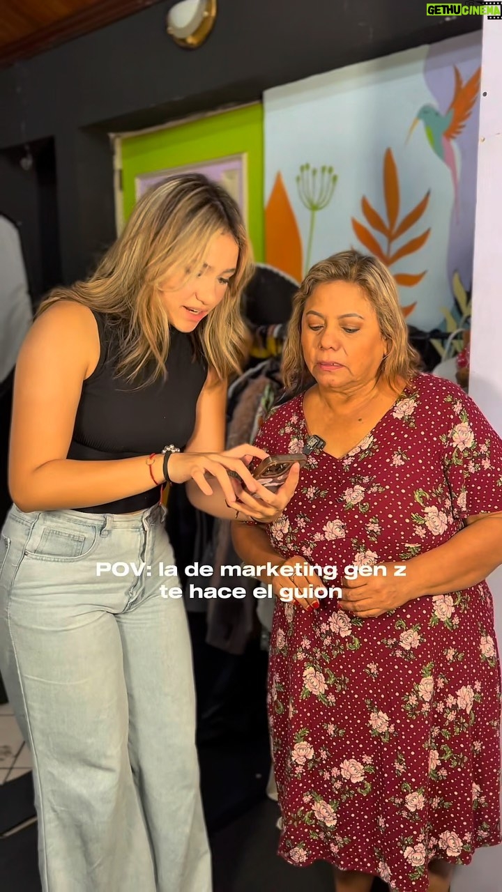 Cecilia Cascante - 14.7K Likes - HI BESTIES! 🤭
LOS ESPERAMOS ESTE FIN DE SEMANA EN EL TEATRO CON LA OBRA: LOS TRES SON FAMILIA! 💖
(3 ÙNICAS FUNCIONES)
¿Ustedes también se ajustan a las nuevas tendencias o son más como Genaro? 😂
📍: TEATRO LAS CÁMARAS
🗓️: 28 -29 y 30 de Marzo
🕦: 20H30
🎟️: Compra tus entradas en línea en @meet2go
IMPORTANTE: Si quieres realizar tu compra en efectivo o por medio de transferencia, comunícate al
📲 0989543791
Producción general: @shumareproductions
