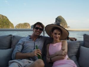 Charlotte Le Bon Instagram - Our boat is huge 🛥️🪷
@thewhitelotus