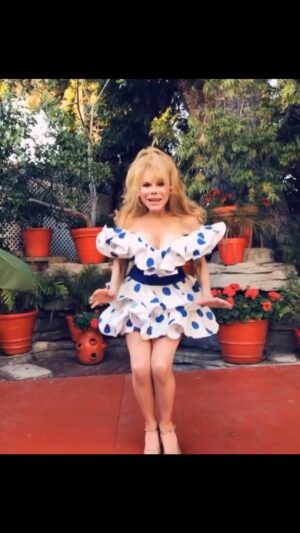 Charo Instagram - Hola Amigos Happy Thursday I want to Share With You One of my Secrets For Stay in Shape : Dance -  Bailar and Move it , Move it , Move it . If You Do That . You Will  NEVER SHANGE  . I Hope You Like IT. I Love You ALL . Muchos Besos  OLE’!!! #tbt #throwback #charo #cuchicuchi  #dance #music #cute #fun #hot #dance #dancer #workout #musica #mucians  #fyp #foryourpage #foryou #dancer #sing #act #love
