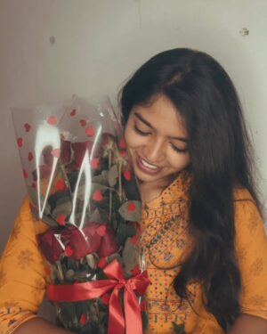 Charumathi Saravanan Instagram - Happy Valentine’s Day week♥️😅