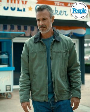 Chase Sui Wonders Instagram - Jennifer Love Hewitt and Freddie Prinze Jr. are reviving their iconic ‘90s roles for a revamped new ‘I Know What You Did Last Summer’ sequel — and PEOPLE has the exclusive first look! 🪝 This time the past comes back to haunt a fresh new ensemble, including Chase Sui Wonders, Madelyn Cline, Sarah Pidgeon, Jonah Hauer-King and Tyriq Withers. Director Jennifer Kaytin Robinson says they aimed for “balls-to-the-wall fun,” and the “brutal” scares are “ratcheted up to a hundred.” See the link in our bio for more on the movie, in theaters this July. 

📷: Matt Kennedy/Columbia Pictures; Brook Rushton

@sonypictures 
@jennkaytin 
@jonahhauerking 
@sarah__pidgeon 
@tyriqwithers
@brookrushton