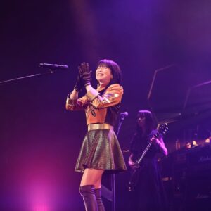 Chisato Moritaka Instagram - ⁡
2025 森高千里コンサートツアー“あなたも私もファイト!!”
4月12日 宮崎 日向市文化交流センター 大ホール 終了しました！
 
皆さんにお祝いしていただいて素敵な誕生日翌日になりました。
いつもありがとうございます。56歳もファイトー!!
 
コンサートの前は宮崎のいいとこを調べて行ってきました。
 
日向岬の絶景ポイント「馬ヶ背」の断崖絶壁は圧巻でしたよ～。
馬ヶ背茶屋では、へべすソフトクリームと日向夏ソフトクリーム両方食べました！
⁡
今日も温かい声援をありがとうございました！
 
明日4月13日は 大分 iichikoグランシアタ です！
 
#chisatomoritaka
#森高千里
#あなたも私もファイト
#宮崎県
#日向市
#日向市文化交流センター
#日向岬
#日向岬展望台
#スケルッチャ
#馬ヶ背
#馬ヶ背茶屋 の「#へべすソフトクリーム」「#日向夏ソフトクリーム」
#お食事処ながとも の「#肉うどん」
#あげみ
#ひゅうちゃん農園 の「#日向夏」
#九州ピュアドライ の「#ドライフルーツ」
#マエダ製菓 の「#ひょっとこチーズ饅頭」
#SEIKADO の「#フルーツサンド」
#サンA の「#日向夏果汁100％」「#日向夏ドリンク20％」
#ひむか農園 の「#へべすストレート果汁100％」