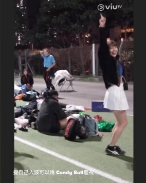 Chloe So Instagram - 節目會有終點
比賽會有終點
但足球嘅路上係起點
可以好肯定以後會繼續踢波的❤️⚽️
(不過終極大戰後先養傷*´ω｀*)

好彩當初好勇敢參加呢個節目
先可以認識到教練團隊台前幕後隊友們
亦都認識到更好嘅自己
半年來快樂嘅時光過得太快
除咗不捨，剩低嘅都係不捨😭🥺🫂❤️
📸 @chasekphotos
#足球女將