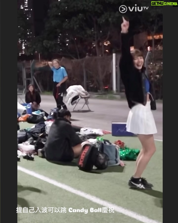 Chloe So - 16.8K Likes - 節目會有終點
比賽會有終點
但足球嘅路上係起點
可以好肯定以後會繼續踢波的❤️⚽️
(不過終極大戰後先養傷*´ω`*)
好彩當初好勇敢參加呢個節目
先可以認識到教練團隊台前幕後隊友們
亦都認識到更好嘅自己
半年來快樂嘅時光過得太快
除咗不捨,剩低嘅都係不捨😭🥺🫂❤️
📸 @chasekphotos
#足球女將
