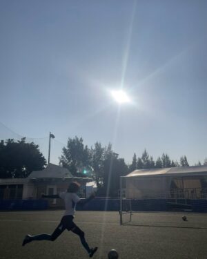 Chloe So Instagram - 節目會有終點
比賽會有終點
但足球嘅路上係起點
可以好肯定以後會繼續踢波的❤️⚽️
(不過終極大戰後先養傷*´ω｀*)

好彩當初好勇敢參加呢個節目
先可以認識到教練團隊台前幕後隊友們
亦都認識到更好嘅自己
半年來快樂嘅時光過得太快
除咗不捨，剩低嘅都係不捨😭🥺🫂❤️
📸 @chasekphotos
#足球女將