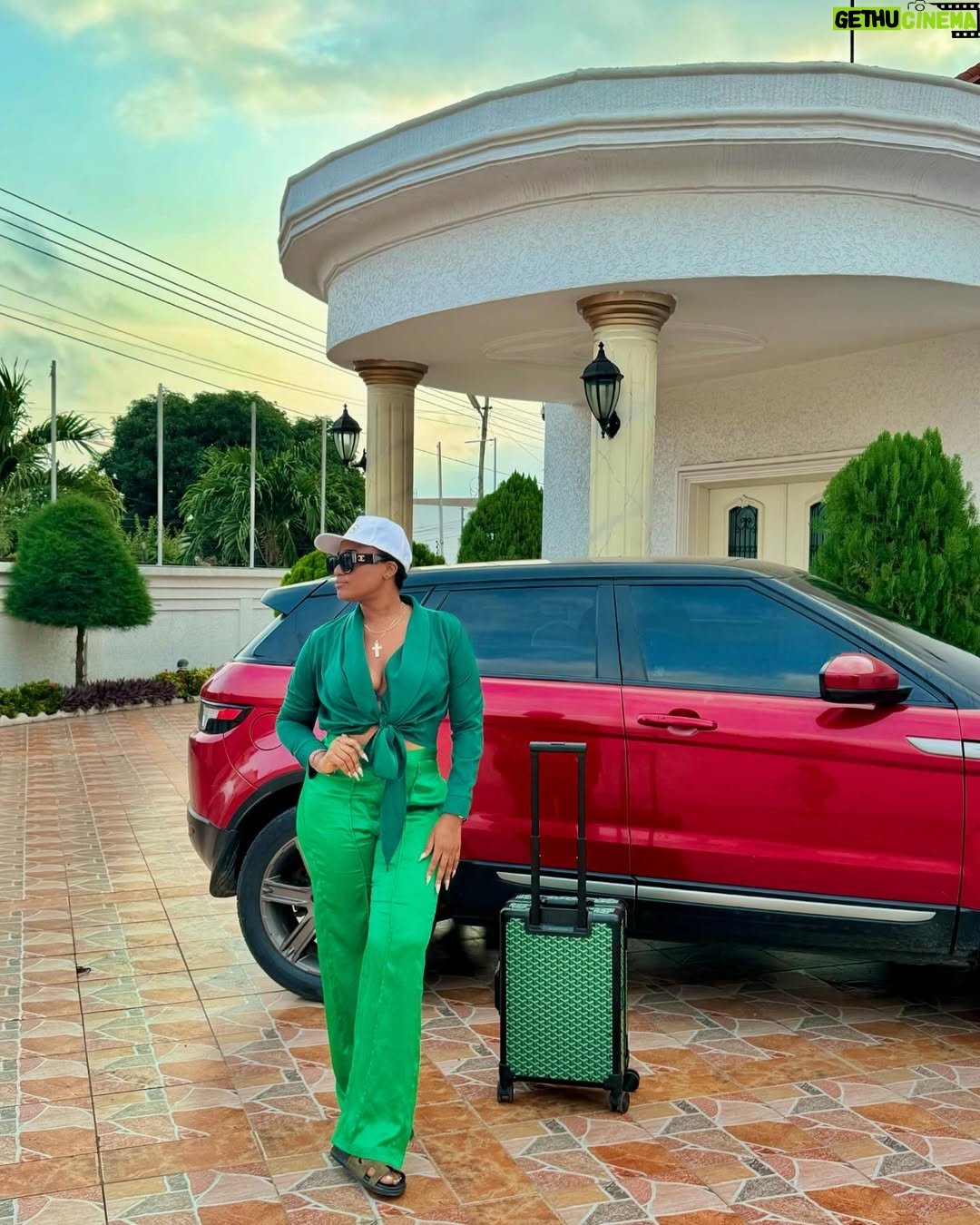 Christabel Ekeh - 3 Likes - Thank you Jesus ❤️🙏.
The question still stands….. #whatdomenreallywant