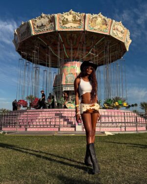 Ciara Miller Instagram - wayne for the win @revolve #REVOLVEfestival
