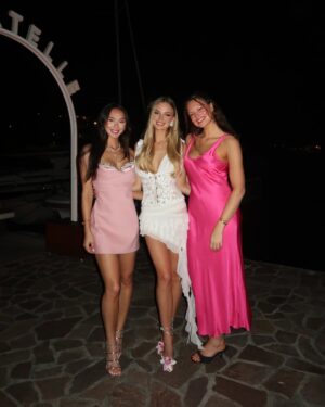 Cindy Marina Instagram - Barbie world 🎀 A time was had 🥂✨ 

Wearing vintage @emasavahl 🤍