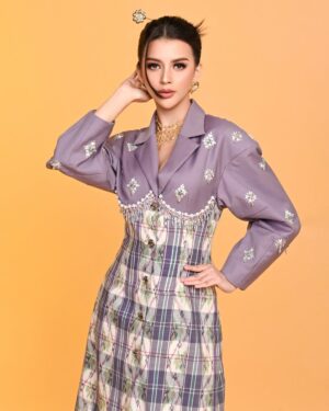 Cindy May McGuire Instagram - @cindymaymcguire - Puteri Indonesia Lingkungan 2022 

A unique blend of style and environmental awareness, it is a symbol of collaboration between fashion that depicts the elegance of its wearer. 🎀

Project Collaboration @sashindonesia x @lambepageantz x @officialputeriindonesia

Photographer by @deon.angkasa
Videographer by @zamihermanda
Fashion Stylist by @ceritarevan 
Wardrobe by @putrohramadhanofficial x @pyo_jewelry
Scarves by @forest.plazaindonesia
MUA by @susianapangmakeup @sanjayamakeupr @kunsoomakeupartist 
Hairdo by @nicabeauty.gallery @hairdobyvony @hairdo_ran 
Aksesoris by @amerojewellery

Support team @amriisagala @imanuelkala30 @heeisaleh @noviisw

@putri_k_wardani209 @djojonegorowardiman @kusumadewisutanto @anjani_kusuma @angkasamega @missinternational.id @missinternationalofficial

#yayasanputeriindonesia #MustikaRatu #PuteriIndonesiaLingkungan
#TheAuthenticBeautyofIndonesia #yourbeautyhasnolimits #missinternationalindonesia