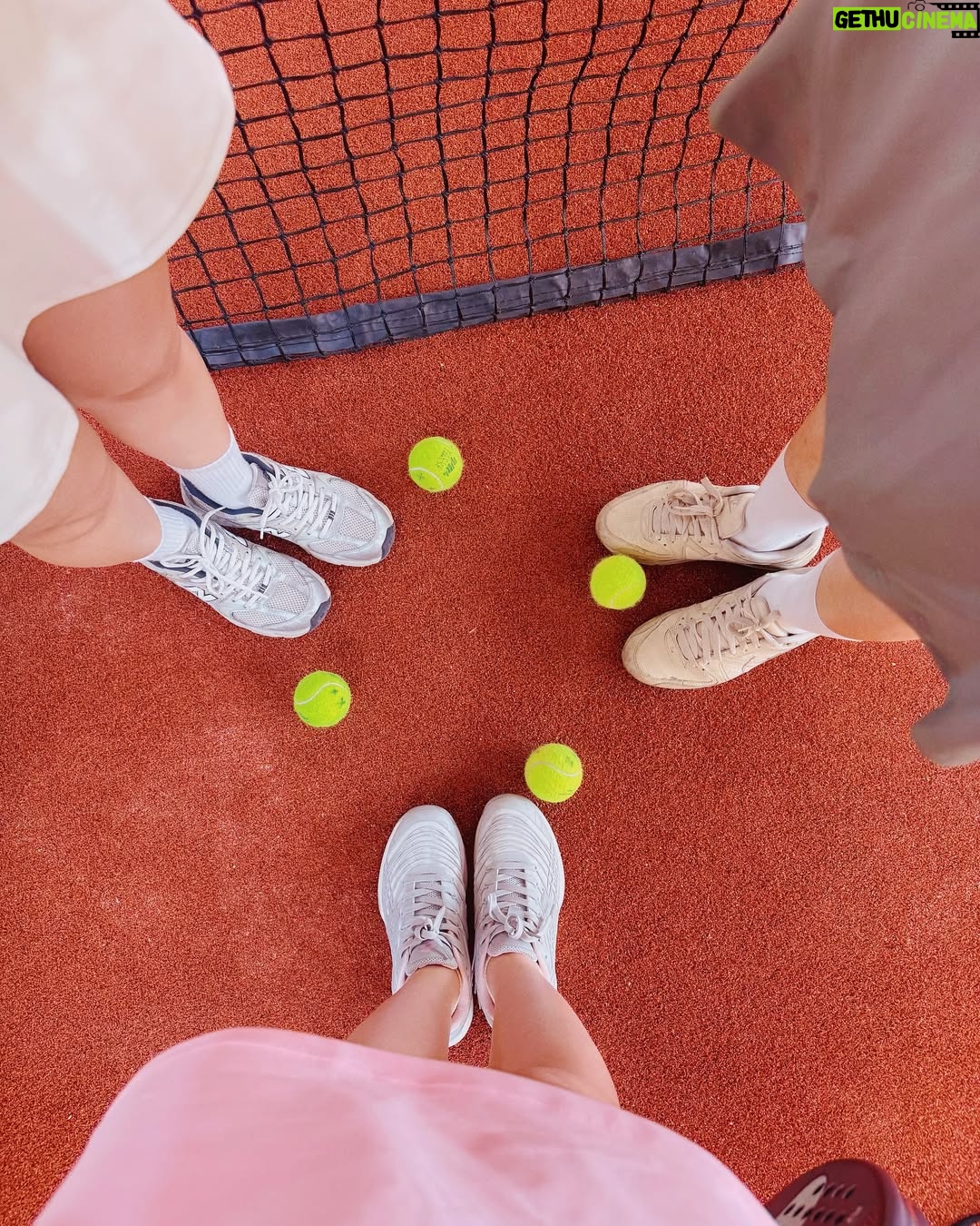 Cindy May McGuire - 3 Likes - Let me serve you 🎾🎾🎾