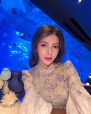Cindy May McGuire Instagram - #searestaurant 🐬🩷