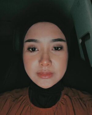 Cita Citata Instagram - Garap lagu dan latihan hampir tiap hari .. sampai lupa punya feed harus di kasih makan juga.
Maaf ya photonya pas lagi ngaca di mobil 🫣
Selamat berbuka puasa 🙏