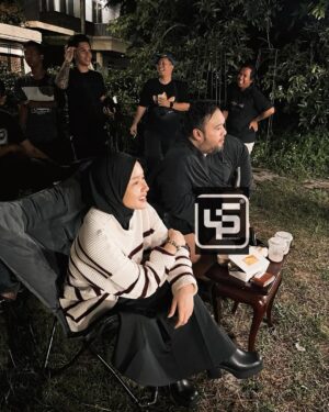 Cita Citata Instagram - Kenikmatan sejati setiap shooting bersama @45movement.records selalu santai dan happy 🥳

Semangat @alfianofrans & @axelmediaproduction